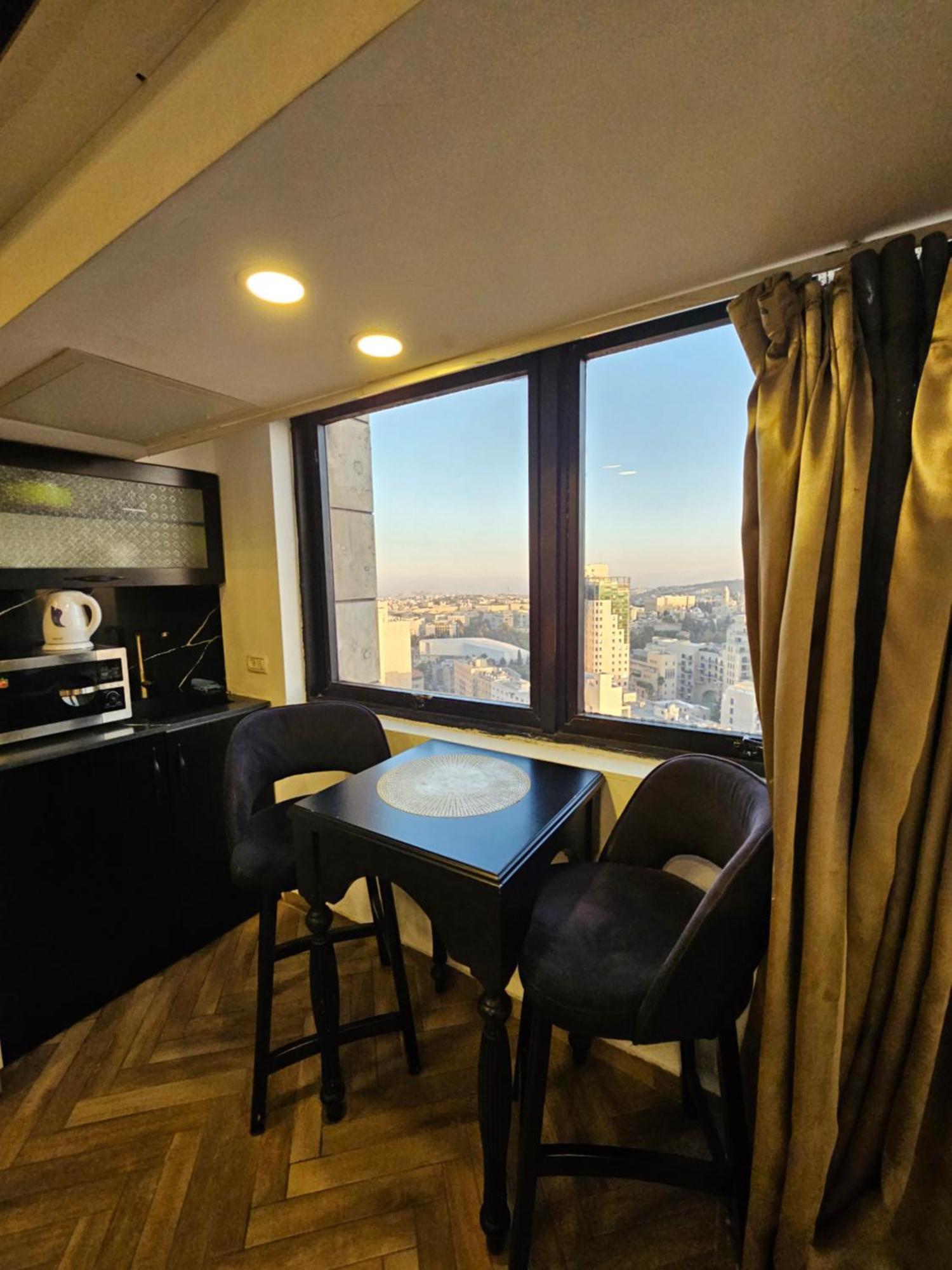 16th Floor * Jerusalem